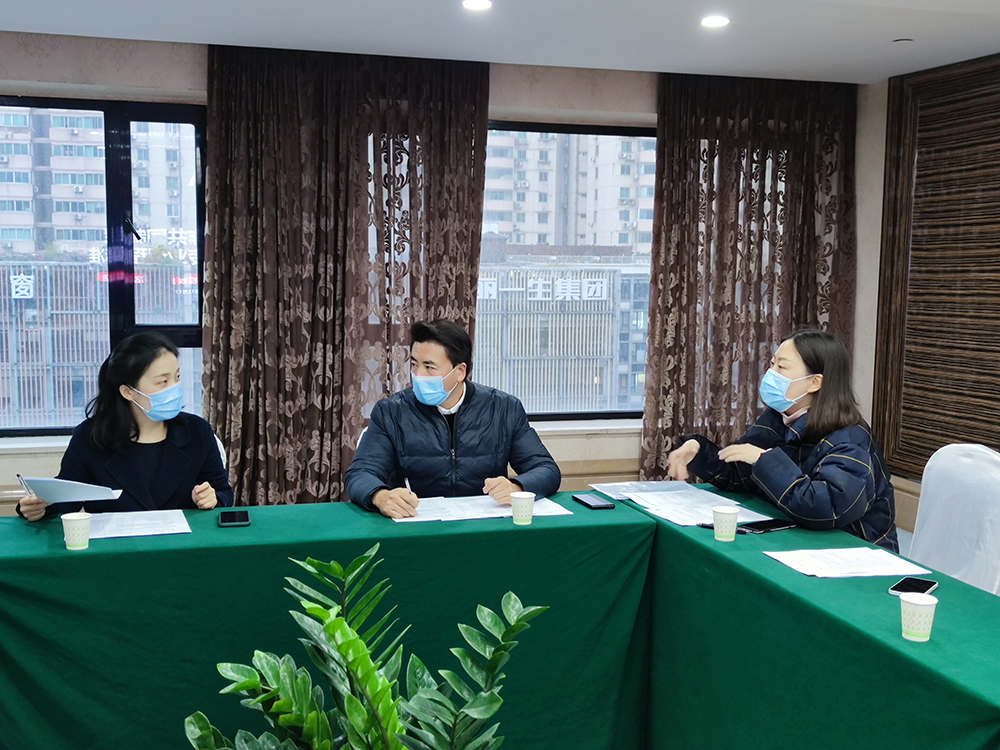 校企共同制定课程标准 (2).jpg