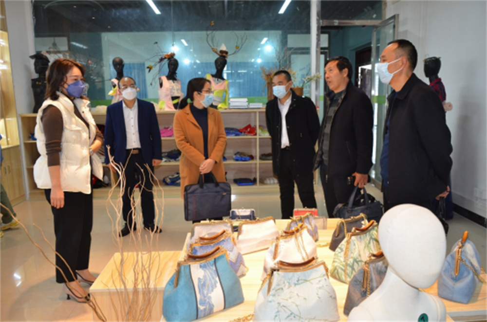 聚焦主责主业  坚持守正创新——四川省蚕业管理总站领导莅临我校调研指导蚕桑专业建设工作287.png